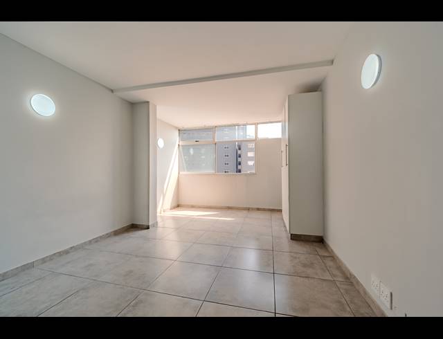 3 BEDROOM APARTMENT FOR SALE IN NORTH BEACH